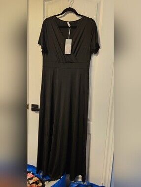 Classic Black Wrap Maxi Dress with Short Sleeves